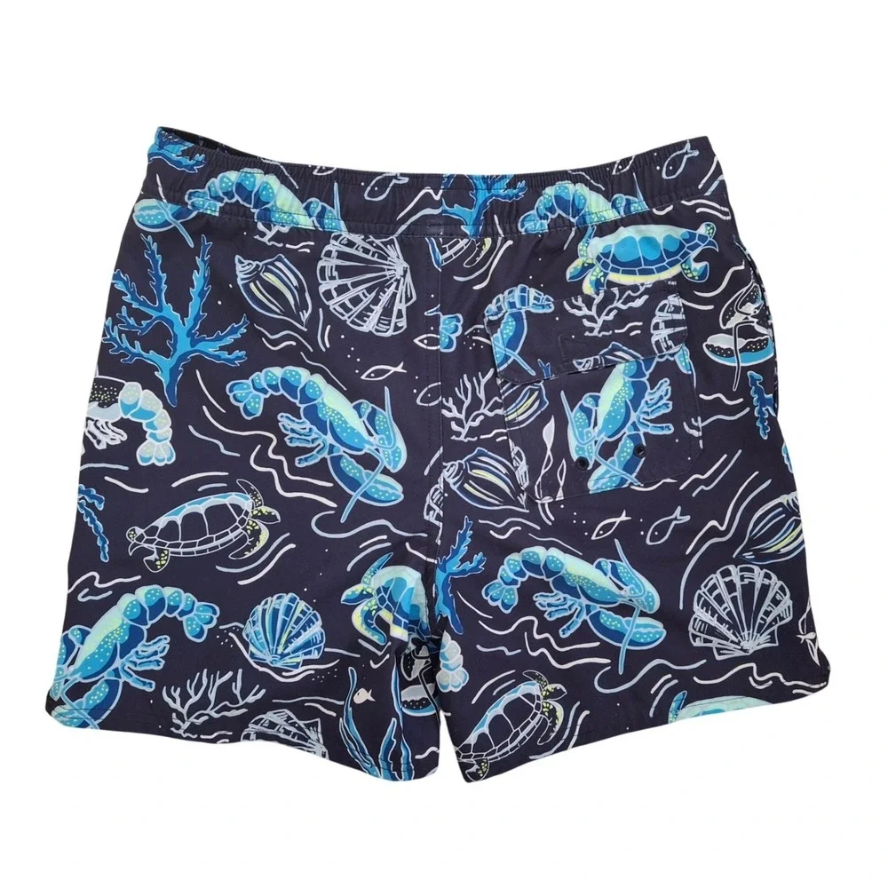 Vineyard Vines dive into